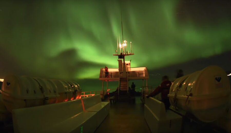 Reykjavík: Northern Lights Cruise - Reykjavík at Night, Including Harpa and Hallgrímkirkja