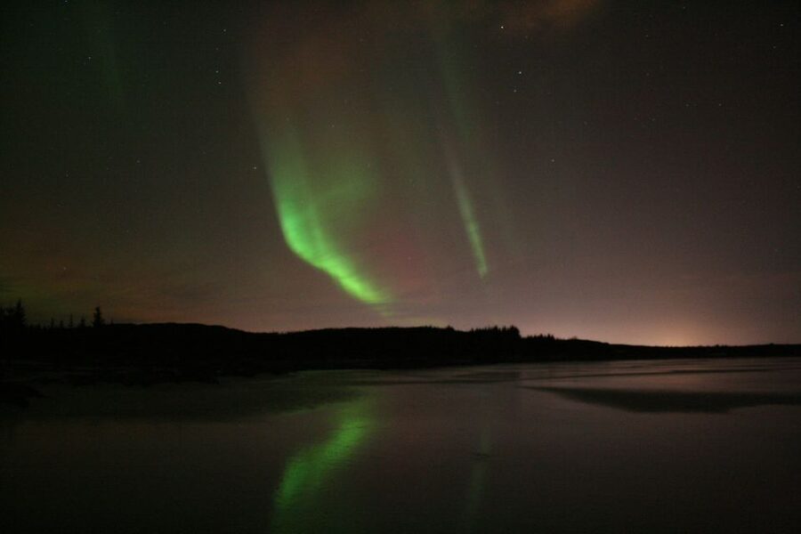 Reykjavik: Northern Lights Experience by Superjeep - Guide energy and what “staying motivated” actually changes