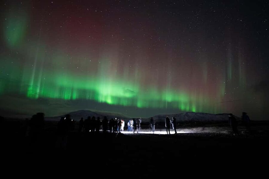 Reykjavik: Northern Lights Small Group with Surprise - Duration and Group Size: Why 4 Hours Works Better Than Longer Hunts