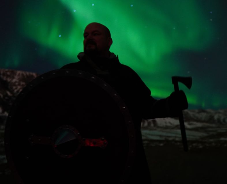 Reykjavik: Northern Lights Tour w/Pro Photos - Small Group - A Viking-Style Aurora Hunt From Reykjavik (4 Hours, Max 18)