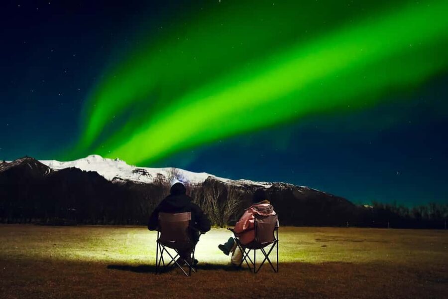 Reykjavik: Northern Lights Tour with Chinese Guide冰岛雷市中文极光团 - Key highlights you will feel right away