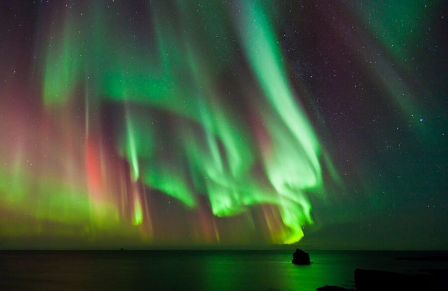 Reykjavik: Premium Northern Lights Tour with Free Photos - Chasing the aurora around Reykjavik, not just hoping