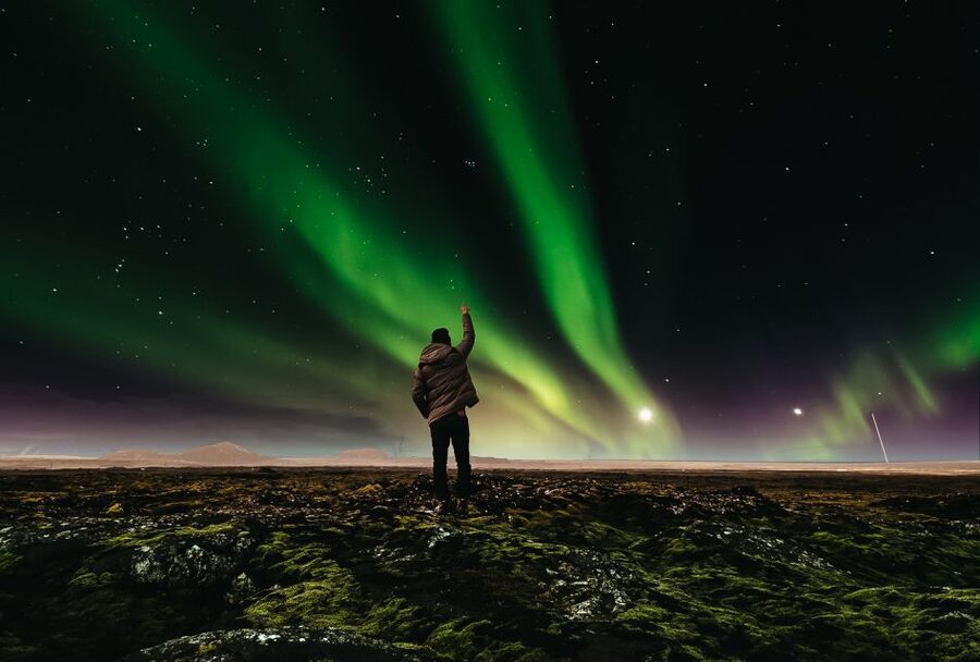 Reykjavik: Premium Northern Lights Tour with Free Photos - Price and value: what $159 gets you beyond the ride