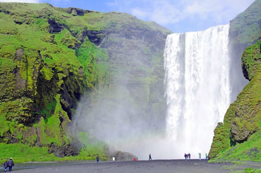Reykjavik: Private Golden Circle and South Coast Tour - Lunch at Katla Restaurant, practical break in the middle