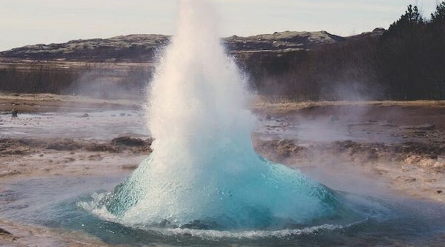 Reykjavík: Private Golden Circle Tour with Kerid Crater - Skip-the-line value and the $468 per person question