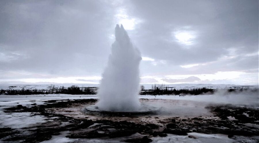 Reykjavík: Private Golden Circle Tour with Kerid Crater - Hveragerði and bakery breaks, the human side of a geology day