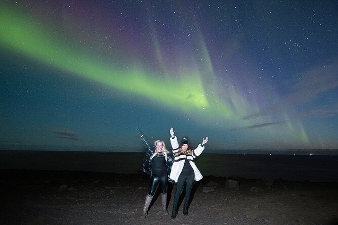 Reykjavik Private Northern Lights Tour with Pro Photographer - Quick reality check: what you should wear and bring