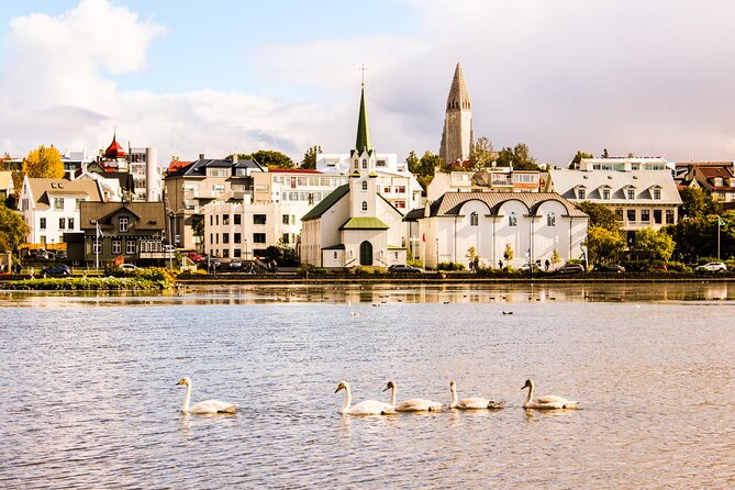 Reykjavik Scavenger Hunt and Highlights Self Guided Audio Tour - Weather, breaks, and clothing: how to make this day comfortable