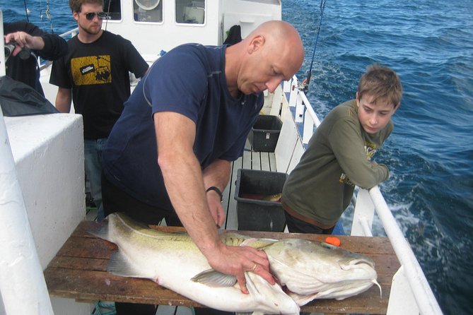 Reykjavik Sea Angling Gourmet - How the Crew Finds Fish on the Drift
