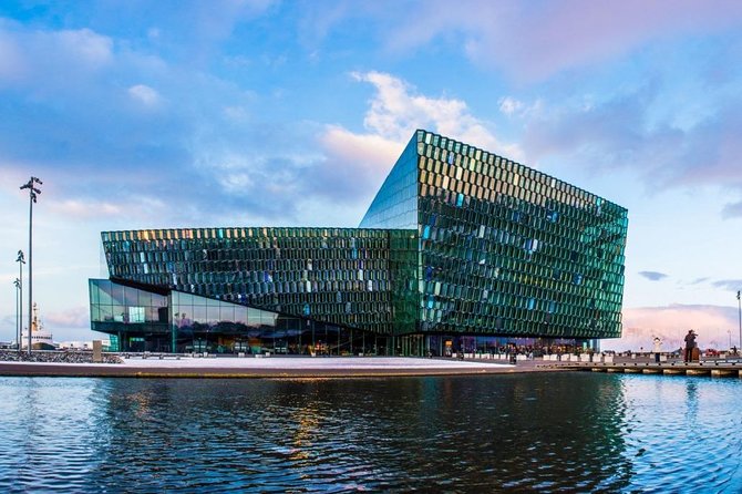 Reykjavik Sightseeing Tour - Stop 3 at Alþingi (Parliament House): Old Roots in a Central City