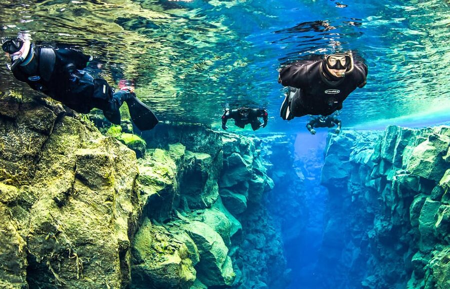 Reykjavík: Silfra Fissure Snorkeling between Two Continents - Guides and Safety: How This Stays Calm in Risky Conditions