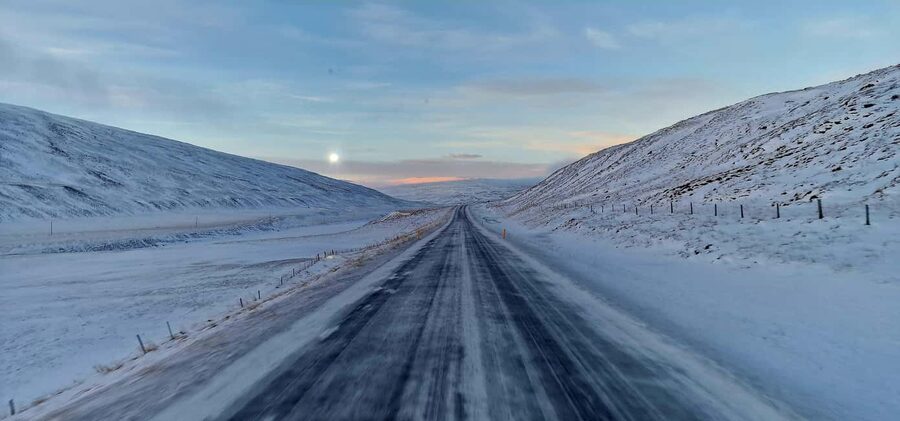 Reykjavik: Silver Circle Private Tour with Local Guide - Borgarnes, sagas, and fjord views that set the mood