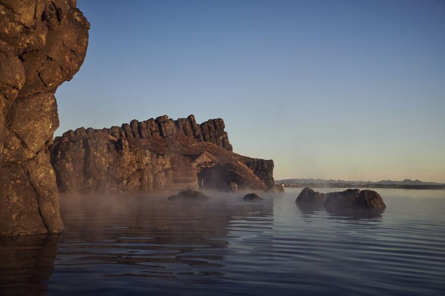 Reykjavik: Sky Lagoon Entrance Pass With 7-Step Spa Ritual - What to pack for a smooth spa day in Icelandic conditions