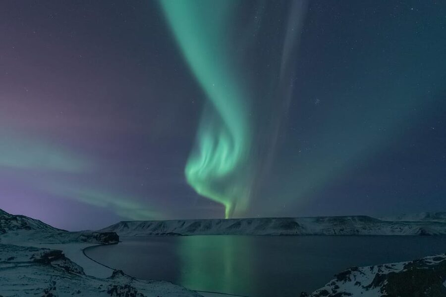 Reykjavik: Small-Group Northern Lights Tour with Pickup - What makes this Reykjavik aurora chase work