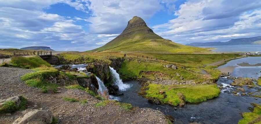Reykjavik: Small-Group Snæfellsnes Day Trip - Kirkjufell Mountain: how to time your final photos