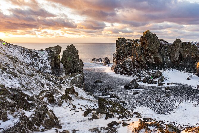 Reykjavík: Snæfellsnes & Kirkjufell Small Group Tour - Guide style and pacing on a long day