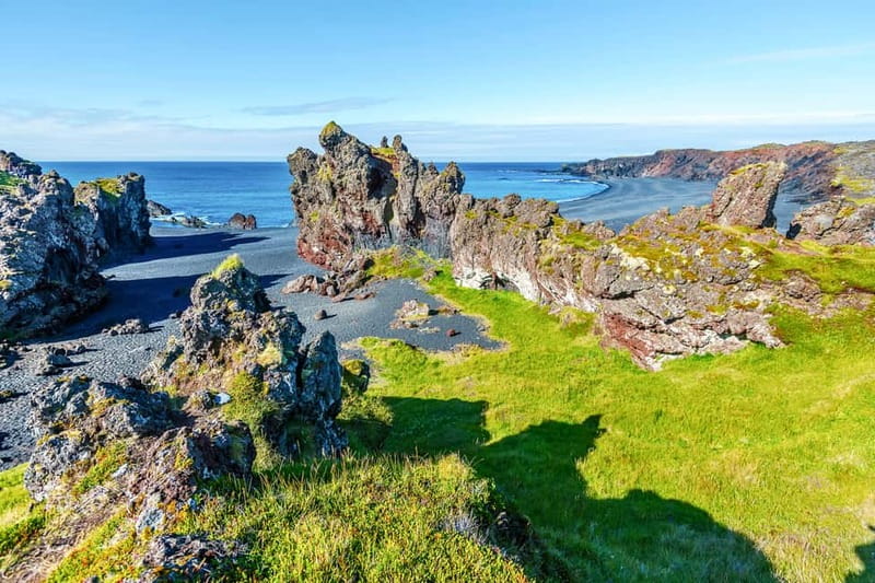 Reykjavik: Snæfellsnes & Mt. Kirkjufell Small Group Tour - Djúpalónssandur: the sandy beach stop that defines the day