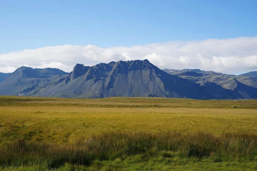 Reykjavik: Snæfellsnes Peninsula Tour in Chinese冰岛斯奈山中文一日团 - Ytri Tunga: a golden-beach opening with wildlife odds