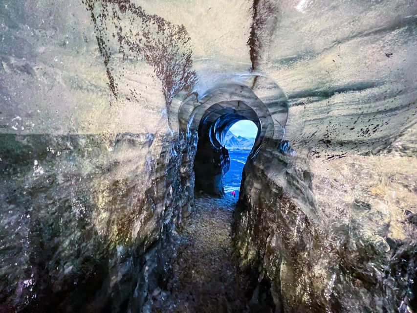 Reykjavik: South Coast and Katla Ice Cave Small Group Tour - Guides can make or break the day: names to look for, and the style that gets praise