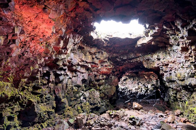 Reykjavik: The Lava Tunnel and Golden Circle Small-Group Tour - The Reykjavik pickup setup and why meeting points matter