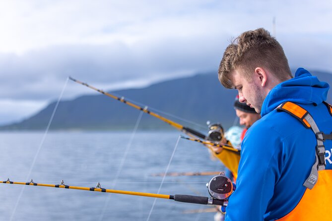 Sea Fishing Experience from Reykjavik - Faxaflói Bay at 5:00 pm: warm coveralls and a first cast that actually happens