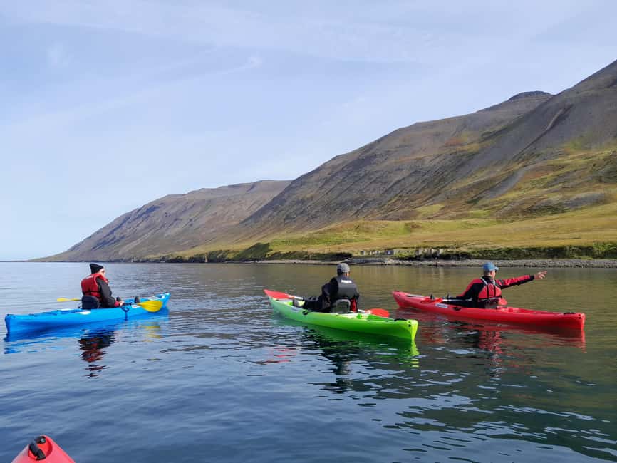 Siglufjörður / Siglufjordur: Guided kayak tour. - The stops: why each site matters from the water