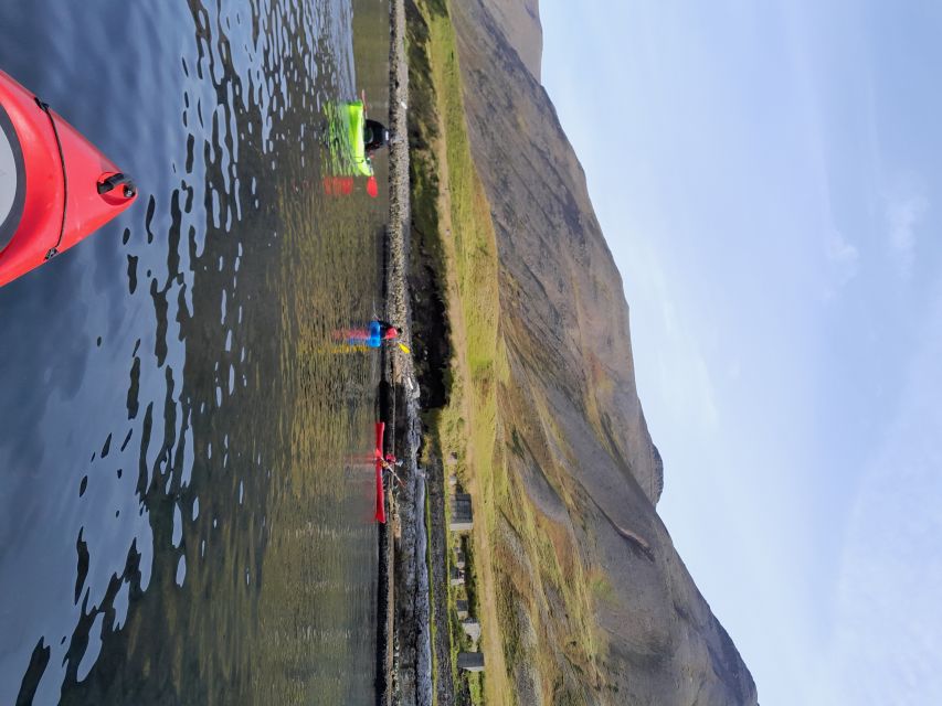 Siglufjörður / Siglufjordur: Private Guided kayak tour. - Who this private Siglufjörður kayak tour fits best