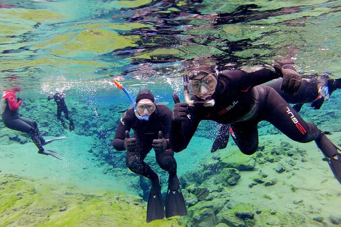 Silfra Drysuit Snorkeling with Free Photos - Meet on Location - Meeting point and the start of the day, what happens before you ever get wet
