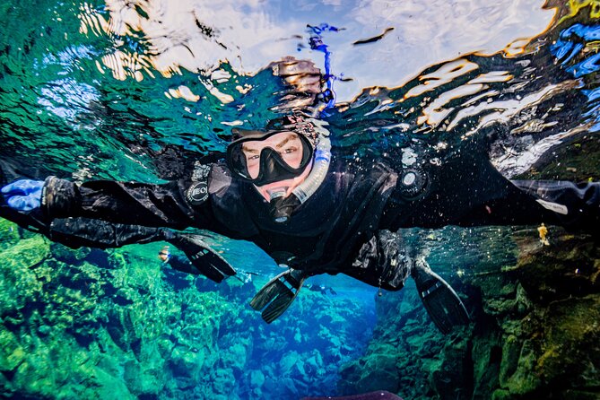 Silfra Snorkel - Between Continents - When Quality Matters - The Silfra briefing: learning what you’re really looking at