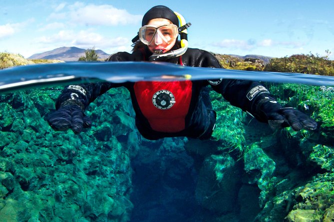 Silfra: Snorkeling Between Tectonic Plates - Meet on Location - Silfra Hall, Cathedral, and Lagoon: How the water time actually feels