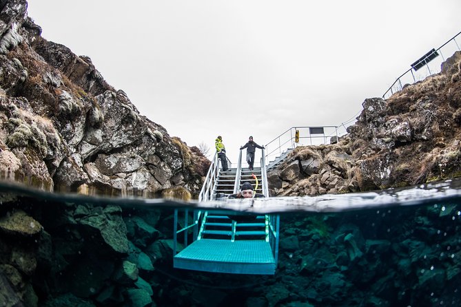 Silfra: Snorkeling Between Tectonic Plates - Meet on Location - How cold is it: What people mean when they say it gets better