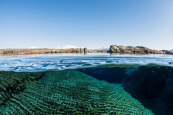 Silfra: Snorkeling Between Tectonic Plates - Meet on Location - What you get after the snorkel: Hot cocoa, cookies, and guide talk