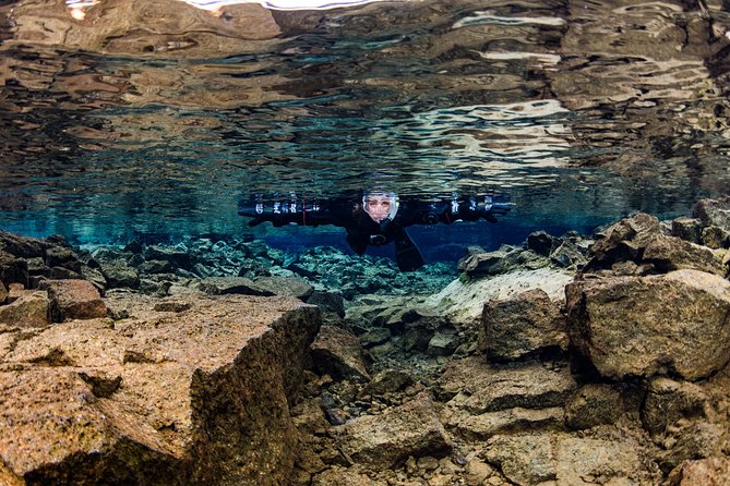 Silfra: Snorkeling Between Tectonic Plates Pick Up from Reykjavik - Gearing Up In A Heated Changing Van (And Why It Matters)