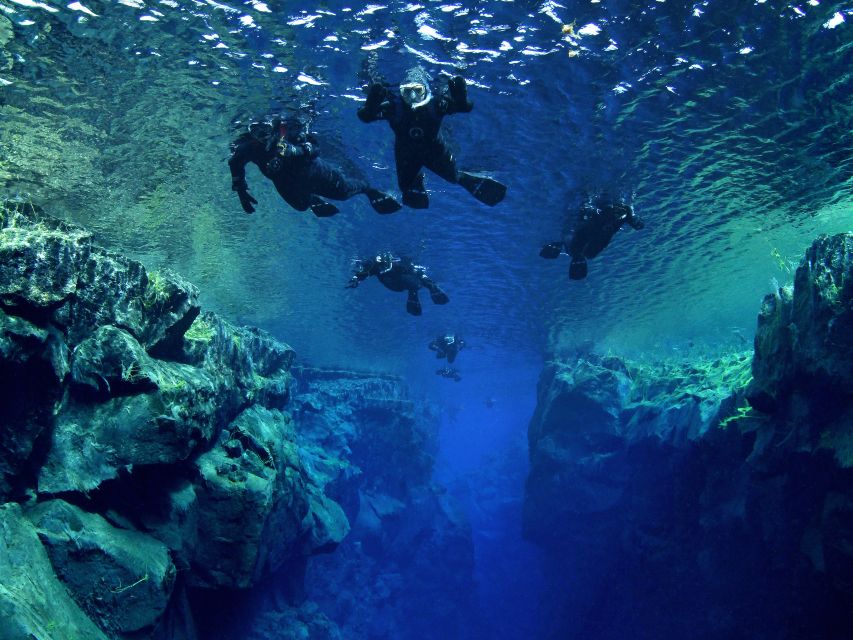 Silfra: Snorkeling Tour Between Tectonic Plates - Silfra Lagoon and the warm-down ritual that matters