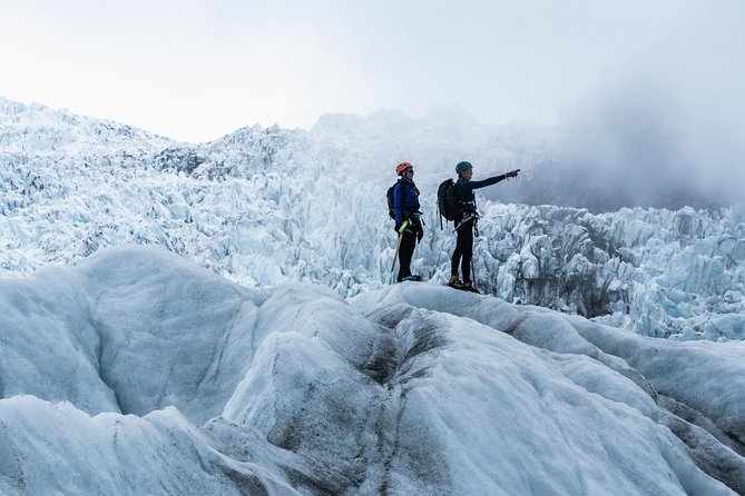 Skaftafell: 4h Small Group Glacier Hike with Guide and Transfer - Skaftafell and Falljökull, the glacier hike that feels close to nature