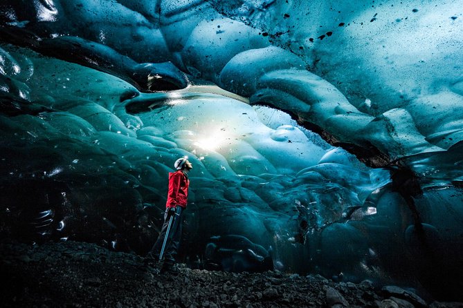 Skaftafell: Blue Ice Cave & Glacier Hike on Vatnajökull - The blue ice cave: limited edition ice with real-world unpredictability