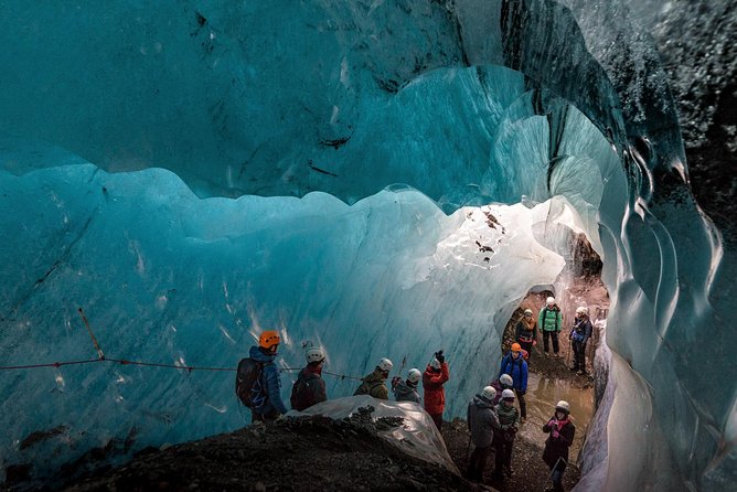 Skaftafell: Blue Ice Cave & Glacier Hike on Vatnajökull - What to bring, what not to wear, and the shoe rules that matter