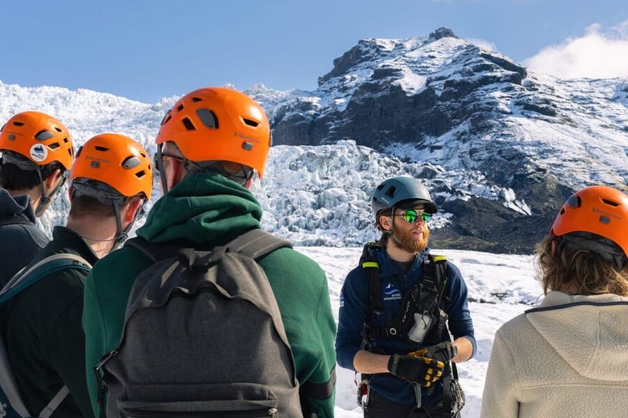 Skaftafell: Blue Ice Cave & Glacier Hike on Vatnajökull - Who should book this Skaftafell blue ice cave hike