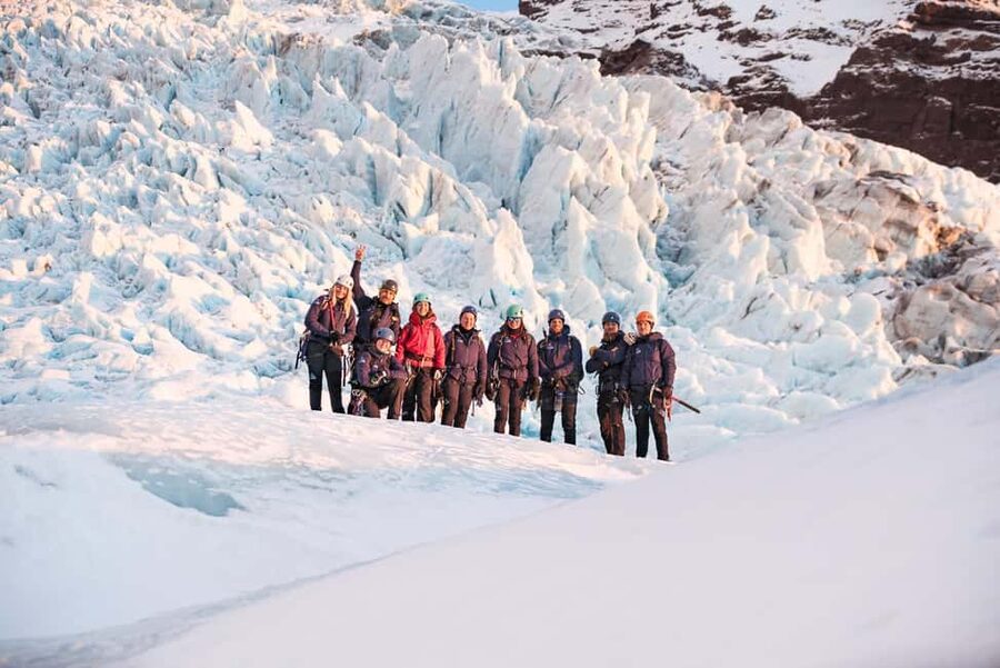 Skaftafell: Blue Ice Maze Glacier Hike on Vatnajökull - Blue Ice Maze on Falljökull, what makes it feel different