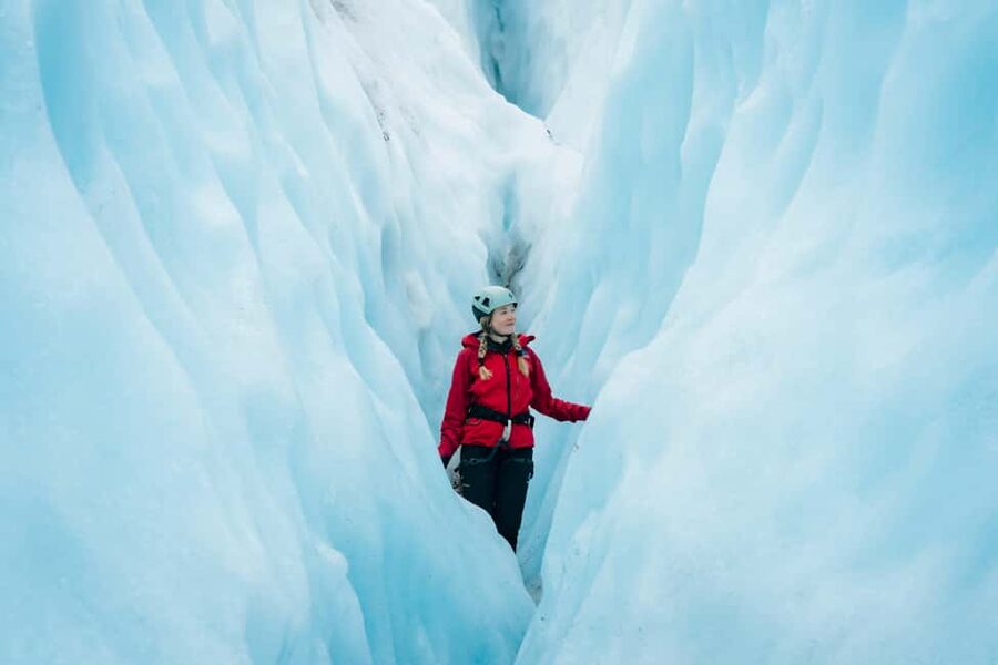 Skaftafell: Blue Ice Maze Glacier Hike on Vatnajökull - Skaftafell meeting point, the 4x4 ride, and why that matters