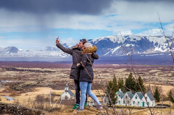 Small-group Golden Circle Classic Tour from Reykjavik - Hveragerði pit stop: a short break with an earth-quake twist