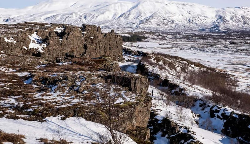 Small Group Golden Circle in Spanish: From Cruise Terminal - Öxarárfoss: a quick waterfall pause inside Þingvellir