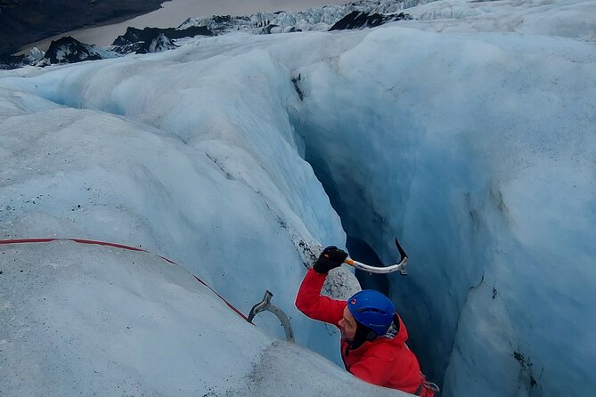 Small-Group Ice Climbing and Glacier Hiking in Solheimajokull - Safety and teaching style, with real guide names