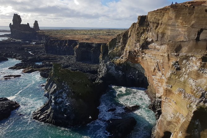 Small-Group Snaefellsnes National Park Day Trip from Reykjavik - Ytri Tunga: seals, beaches, and a farm-to-coast vibe