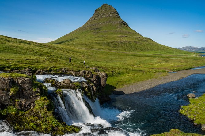 Snaefellsnes National Park and Natural Wonders from Reykjavik - Djúpalónssandur black lava pearls: the stop that turns into a memory