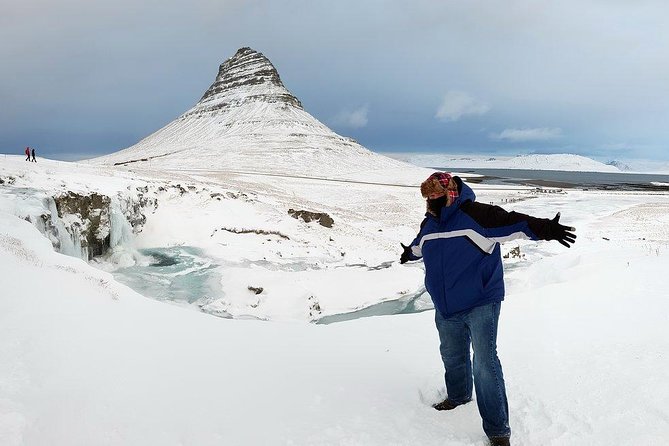 Snaefellsnes Peninsula. Private Day Tour from Reykjavik - Stop 5: Djúpálónssandur beach, lava cove walking, and Grimsby Epine