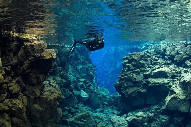 Snorkel the Silfra Fissure-Meet on Location (Free Photos & Cocoa) - Gear That Keeps You Going, and Small Fit Issues That Matter