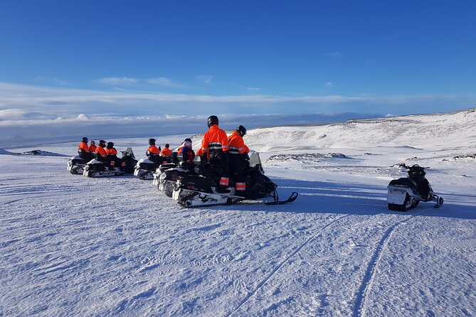 Snowmobiling on Eyjafjallajökull - Gear and comfort: what you get, what you must bring, and why it matters