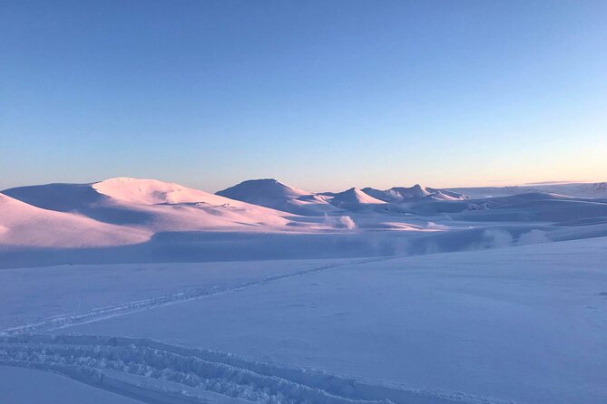 Snowmobiling on Eyjafjallajökull - Brú Base Camp and your 10am or 2pm timing