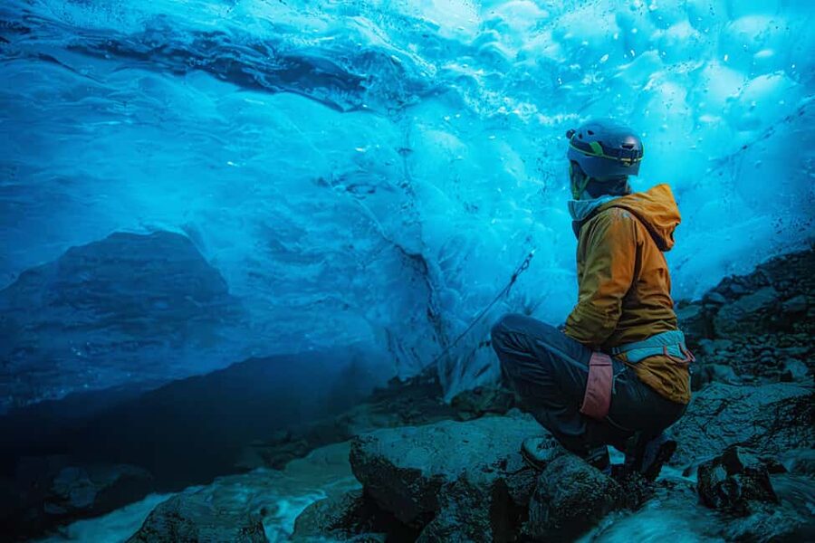 Sólheimajökull: Glacier Hike and Ice Cave Tour - What It Feels Like With Different Guides